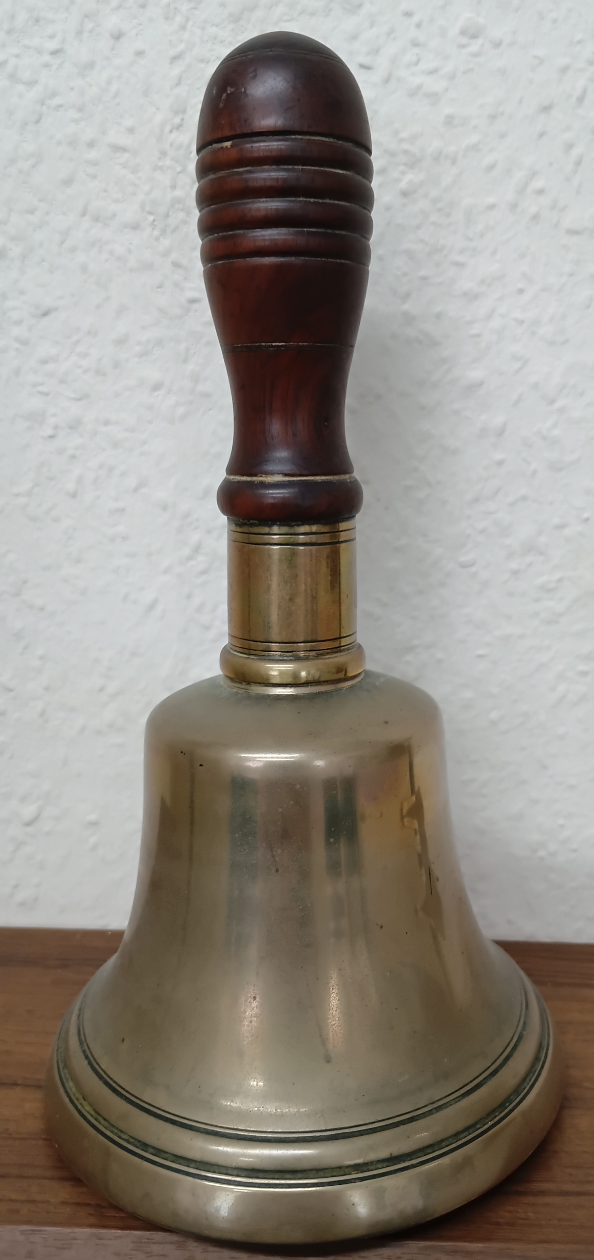 Town cryer bell